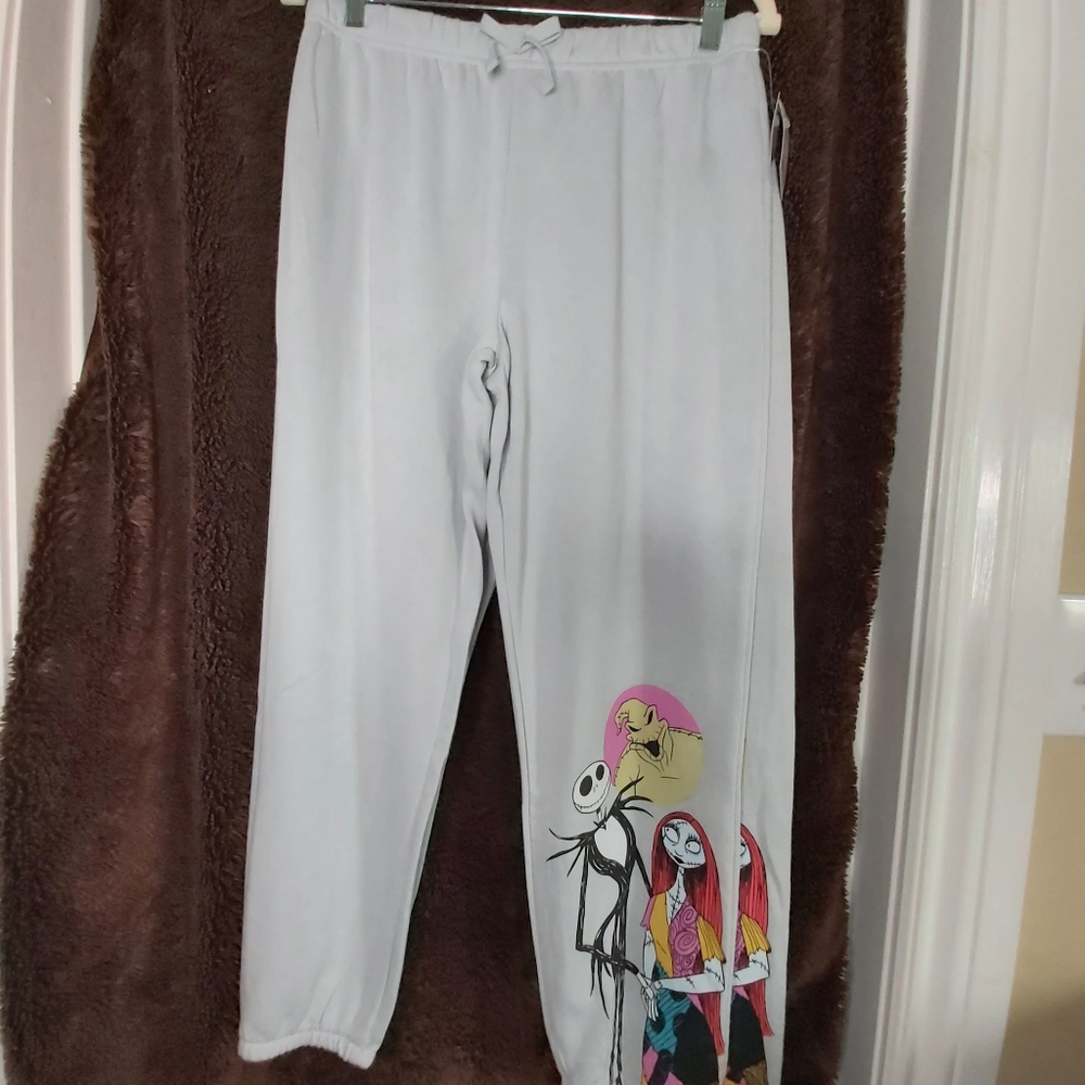 💢SOLD💢Nightmare Before Christmas Dreamy Jogger...size XXL - Picture 6 of 9